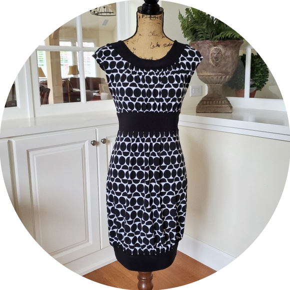 WHBM Black and White Dress - Picture 1 of 9